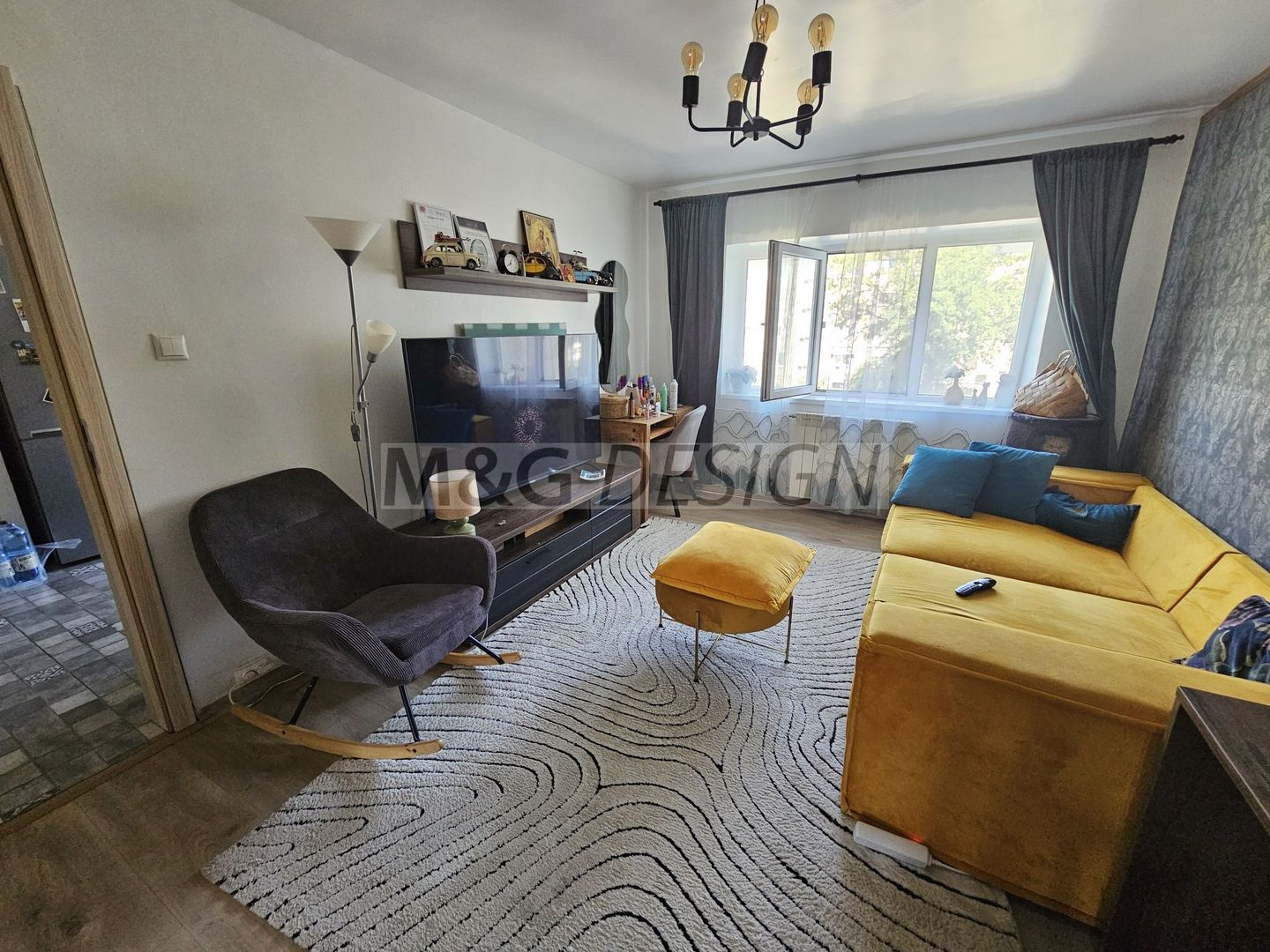 Apartament 4 camere Soarelui etaj 2 - Poză 1
