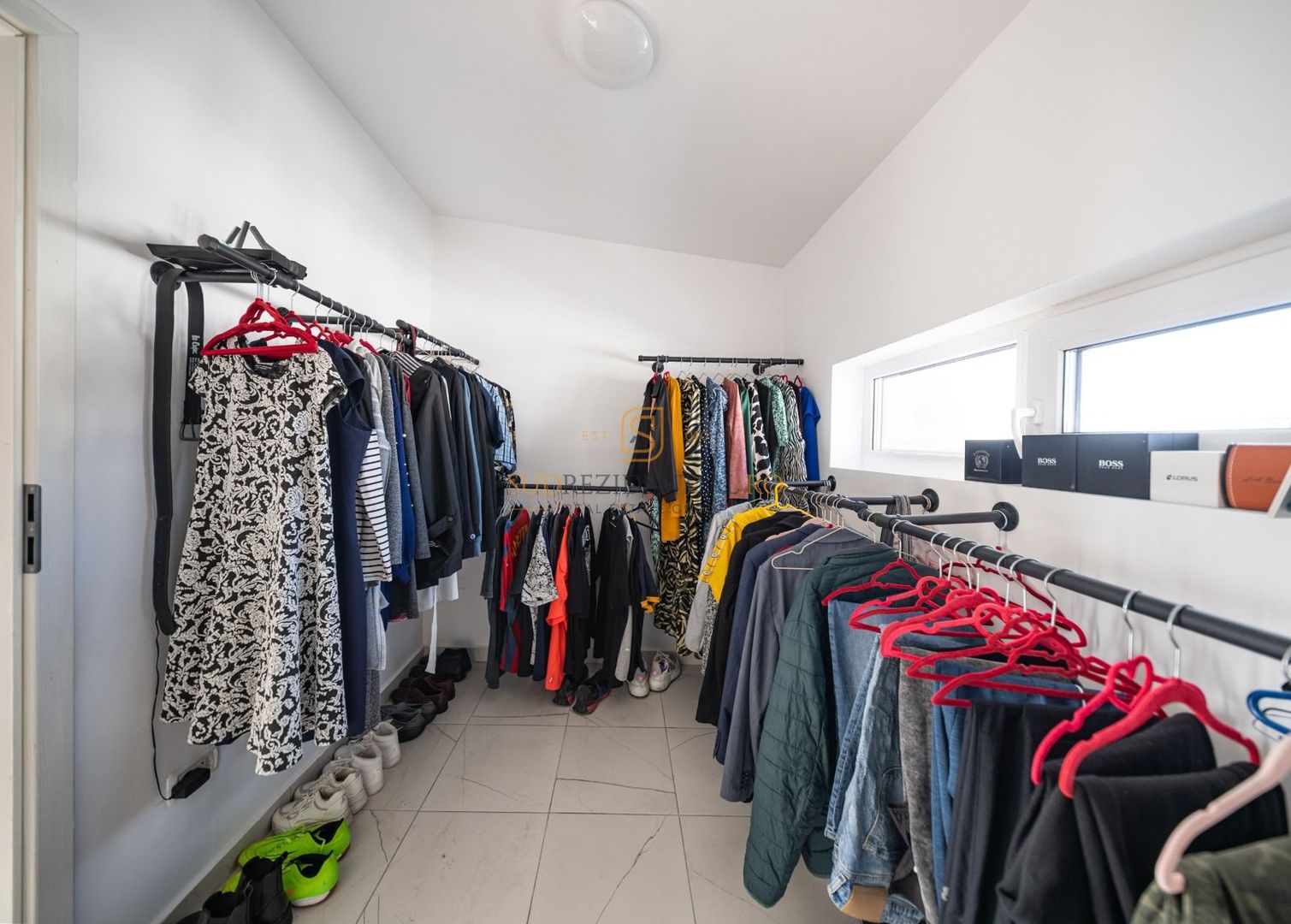 Vanzare vila 4 camere – complet mobilata si utilata, Str Teius - Poză 10