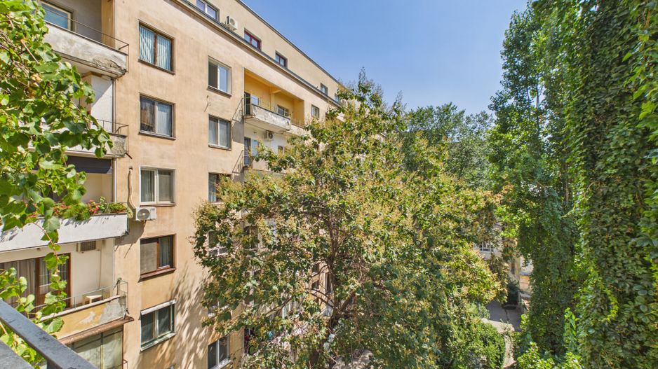 Piata Amzei 7-9 vedere Biserica Amzei - Ap 3 camere 108 mp - Poză 10