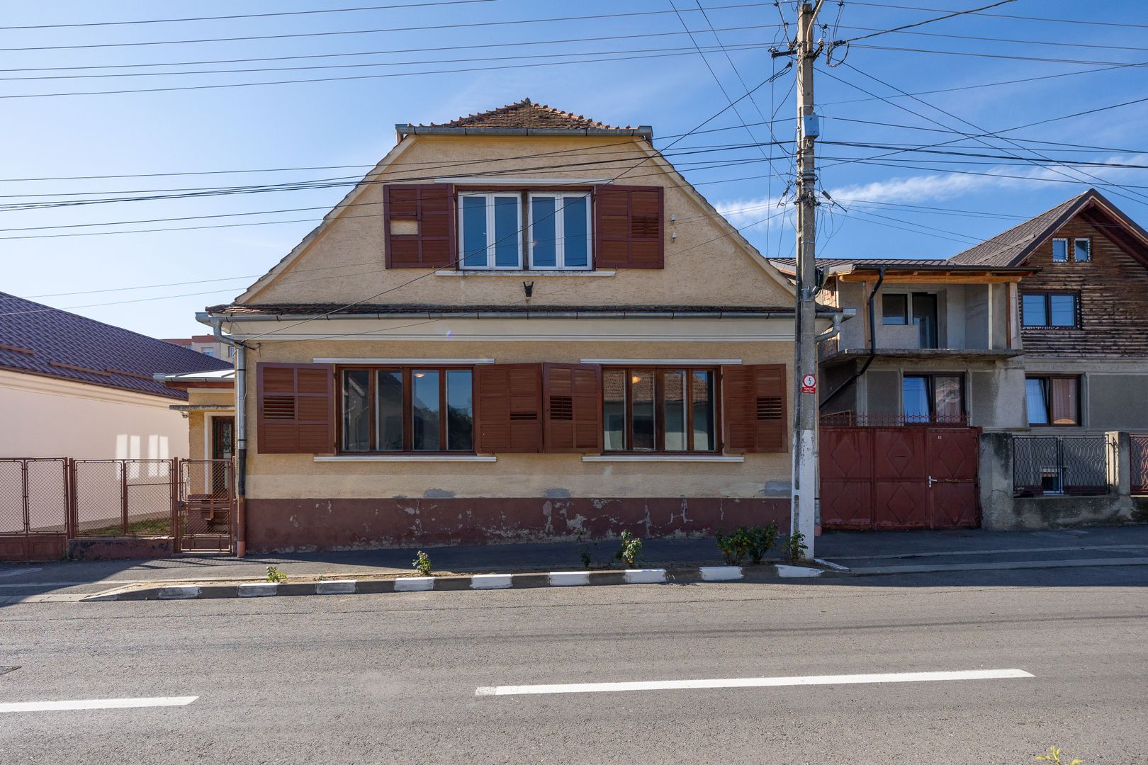 Casă săsească de vânzare în Codlea - Brașov | Teren 749 mp - Poză 42