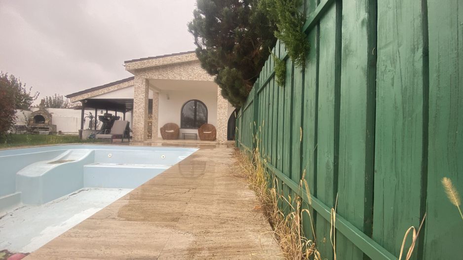 Casa de vis cu piscina- Valea Voievozilor, Dâmbovița! - Poză 6