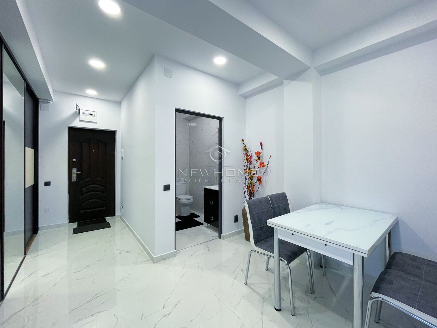 Apartament de închiriat cu 3 camere,  zona Iris - Poză 11