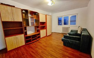 Apartament 3 camere, 2 bai, decomandat, etaj 3,  Cetate, zona Mercur - Poză 4