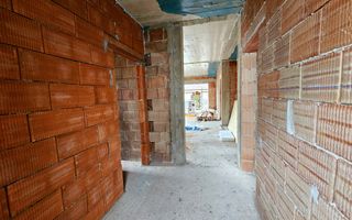 Casa nouă 123 mp utili, semifinisată, 535 mp teren, pod mansardabil - Poză 4