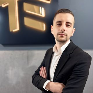 Alexandru Smadoiu - TRÎMBIȚAȘU ESTATE