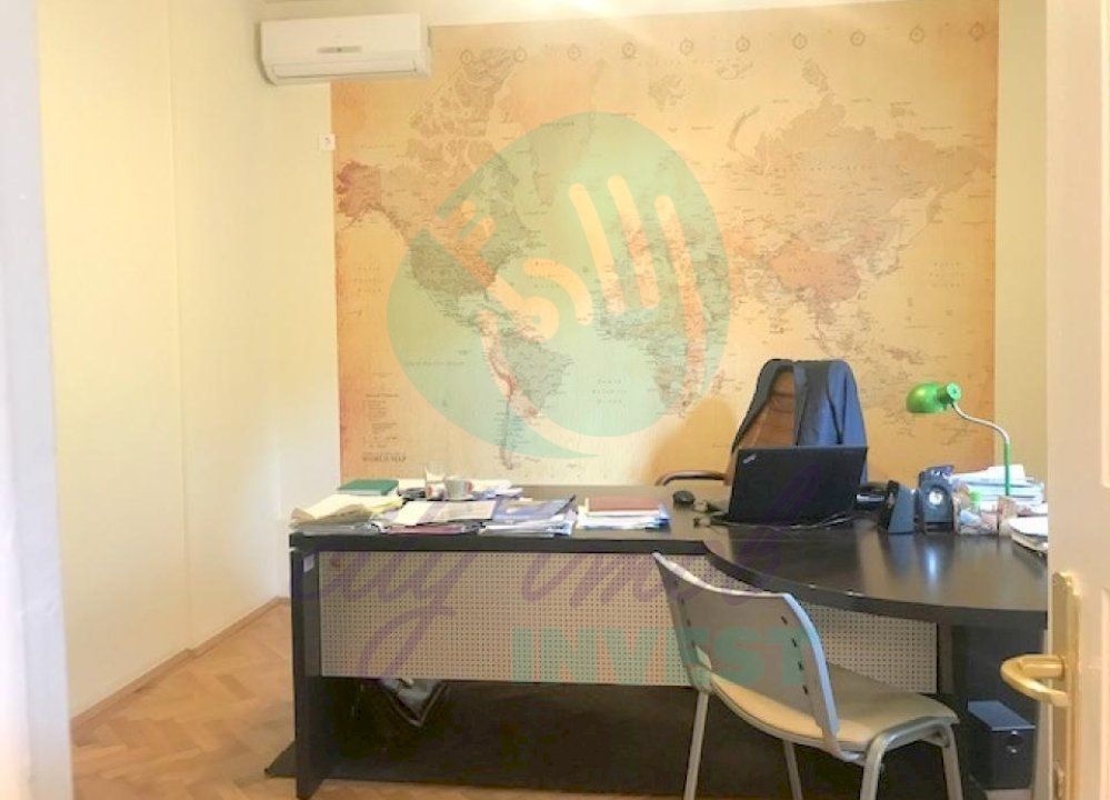 Vila RECONDITIONATA vis-a-vis de PARC - Poză 9