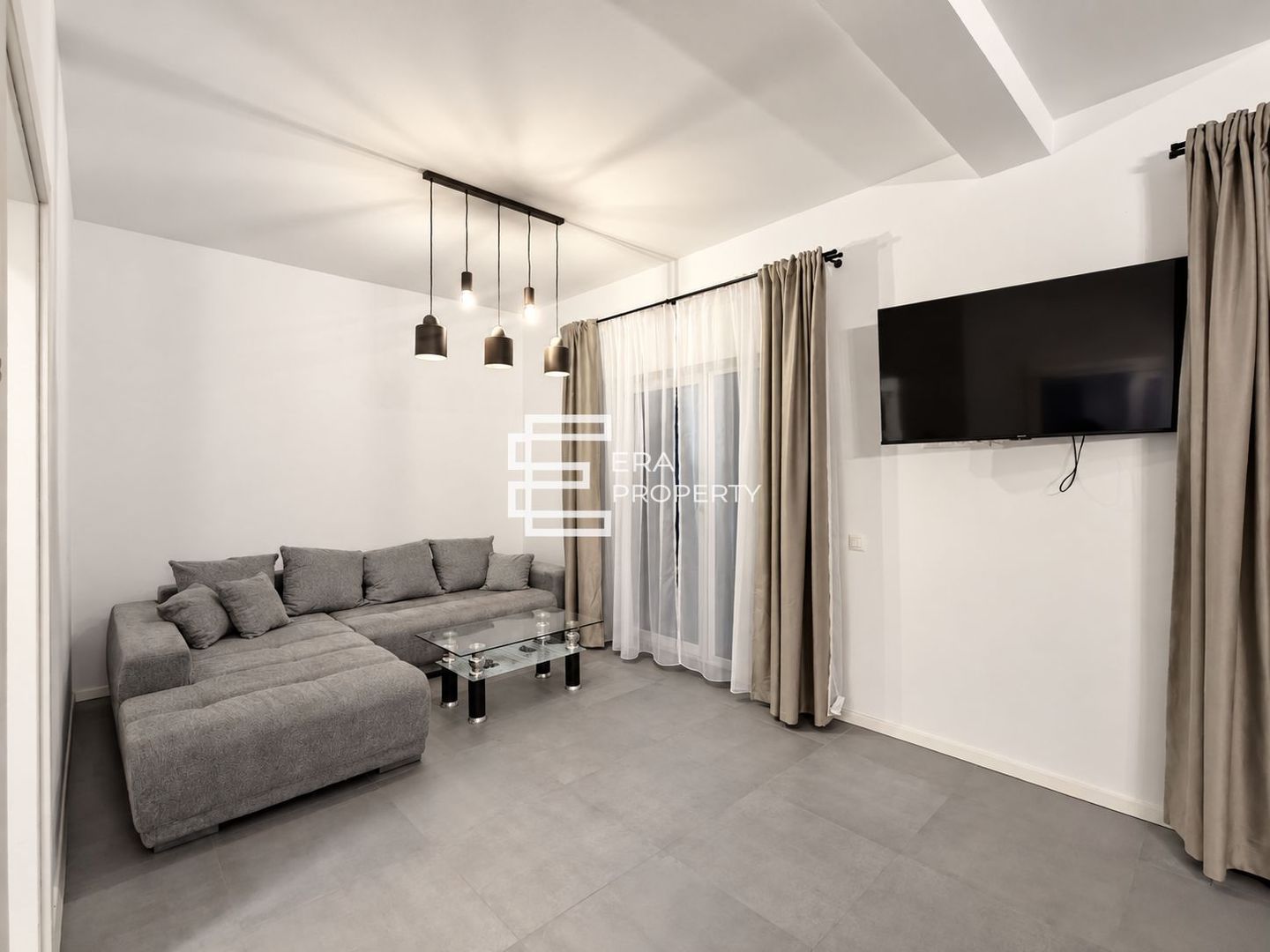 Casa de inchiriat 4 camere, 2 bai, curte si terasa | Selimbar - Poză 2