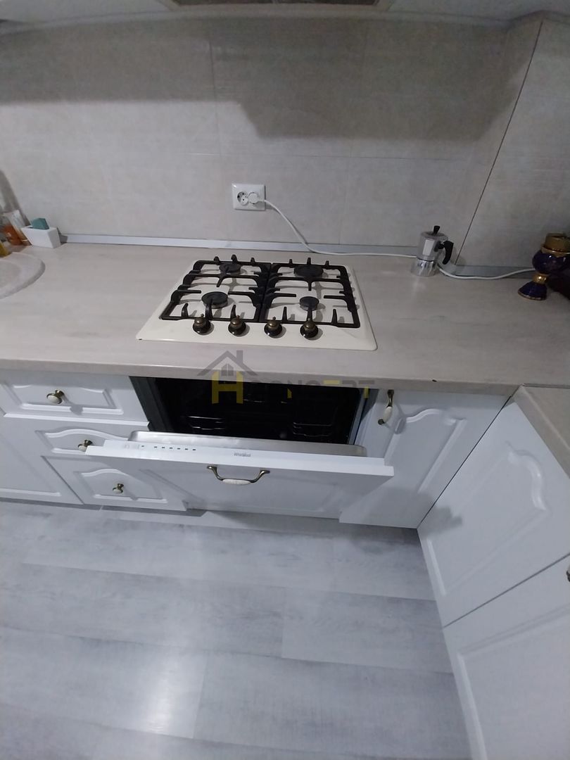 Inchiriere 3 camere mobilat utilat loc parcare str Biruintei - Poză 8