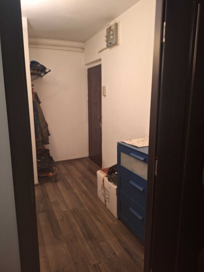 Garsoniera in bloc de apartamente piata Astra - Poză 5