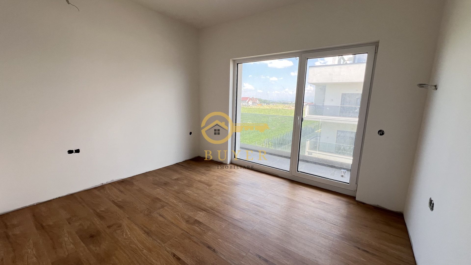 Apartament 3 camere - Poză 2