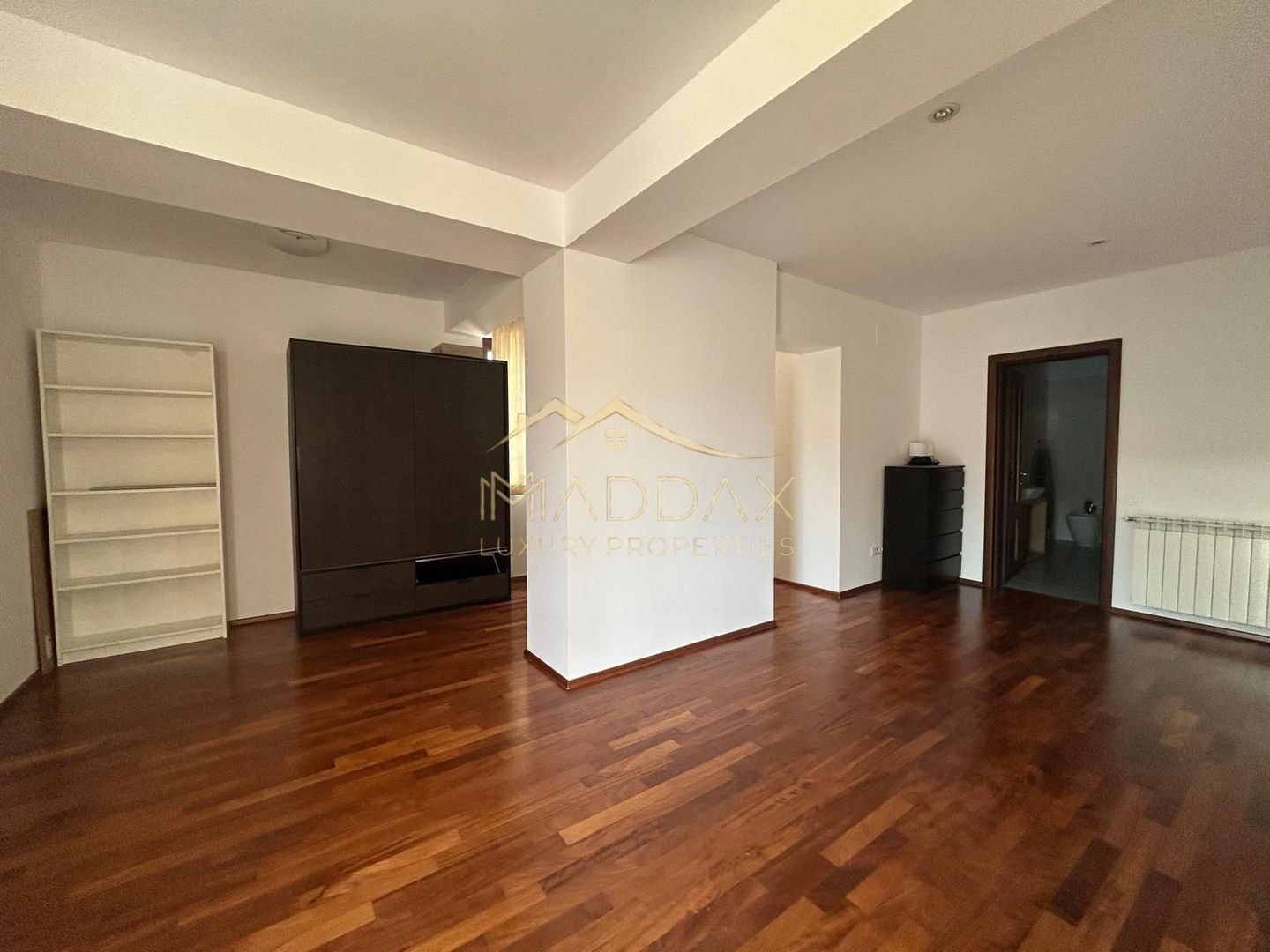 3 camere // 140mp // parcare si boxa // parc Herastrau // cartier Francez - Poză 16