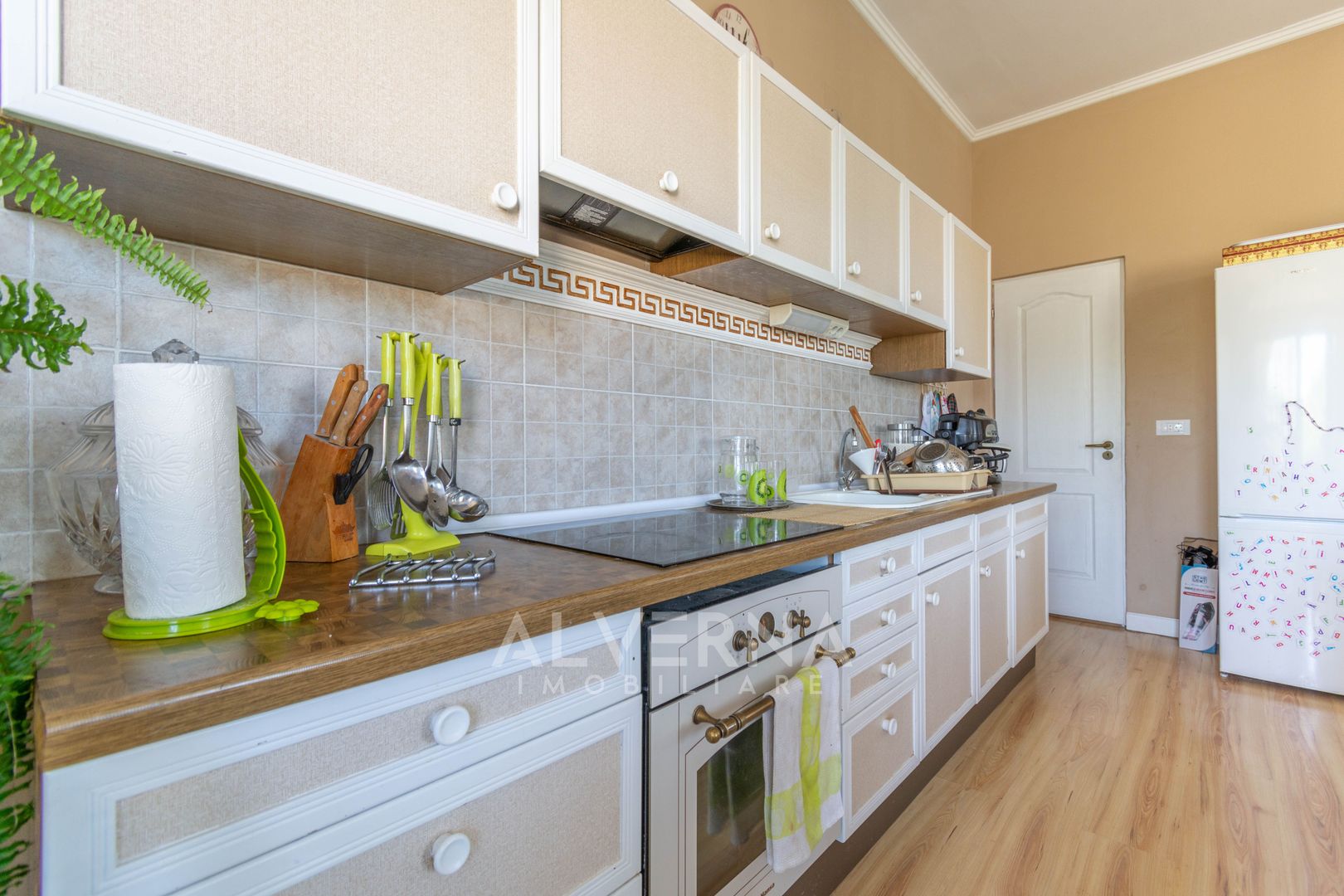 Duplex 120 mp, 4 camere, 2 bai, mobilat si utilat, curte, zona Teilor - Poză 15