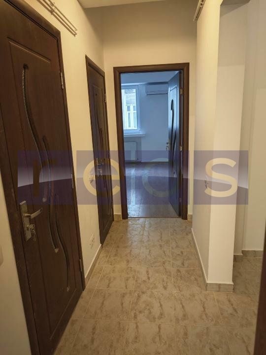 VANZARE APARTAMENT 3 CAMERE RENOVAT DECOMANDAT CENTRALA PROPRIE PIATA ROMANA - Poză 8