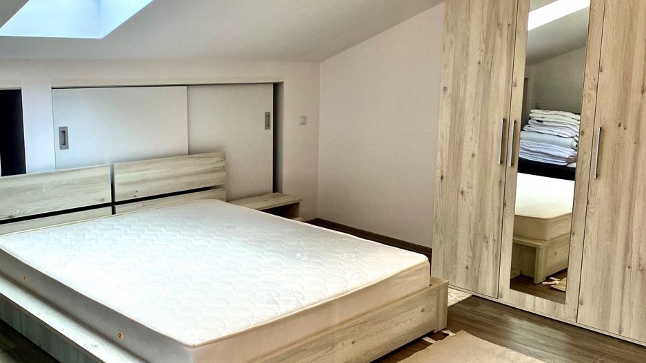 Casa de inchiriat central - Poză 11