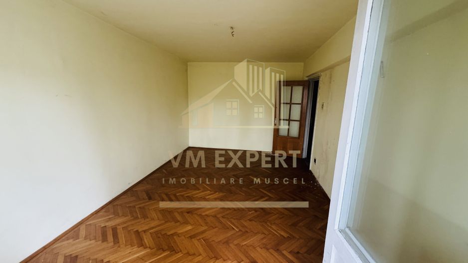 APARTAMENT 3 CAMERE ETAJ 3 CENTRU CAMPULUNG - Poză 4