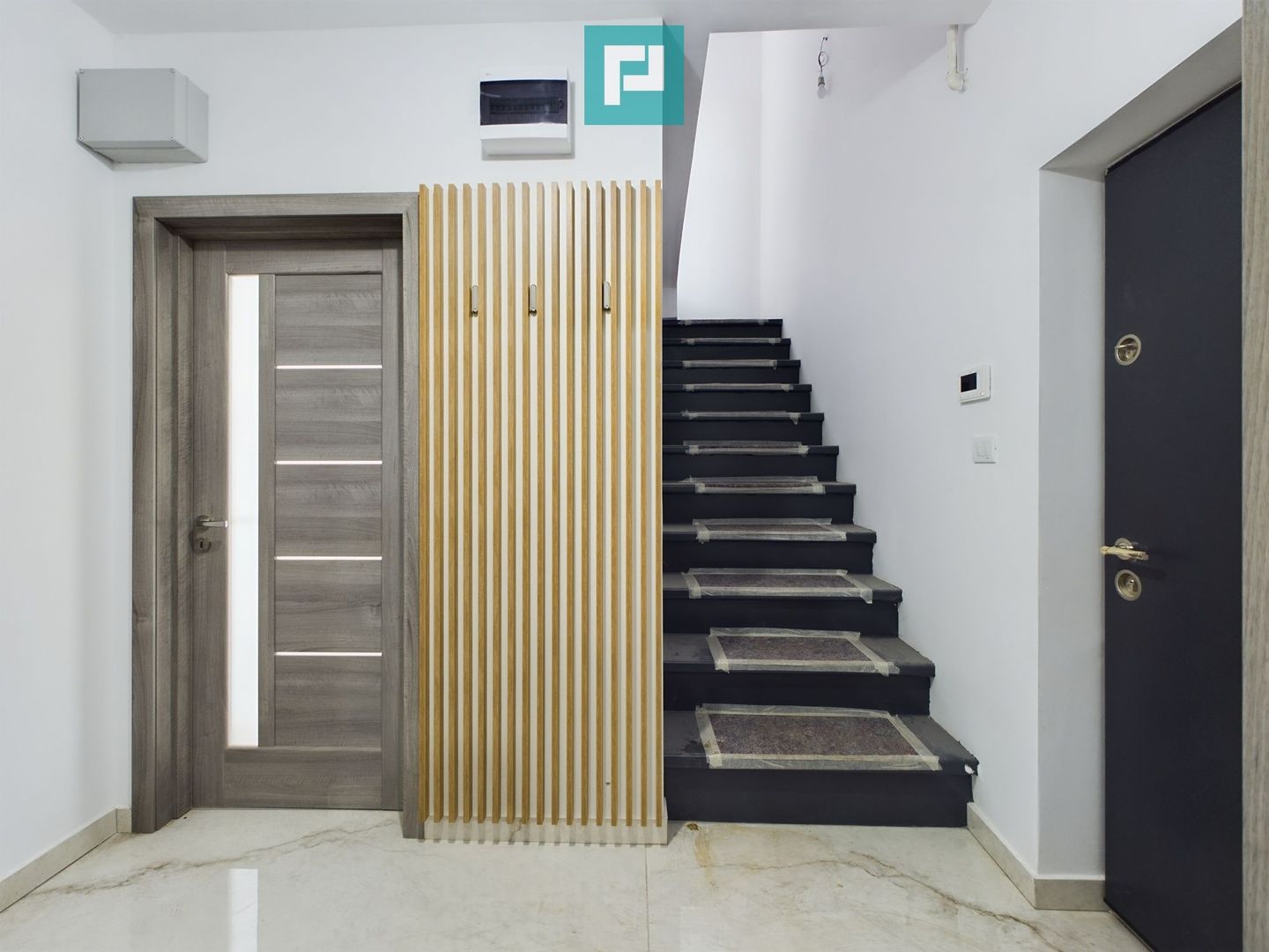 Penthouse nou cu 2 dormitoare și terasă de 29mp - Poză 1