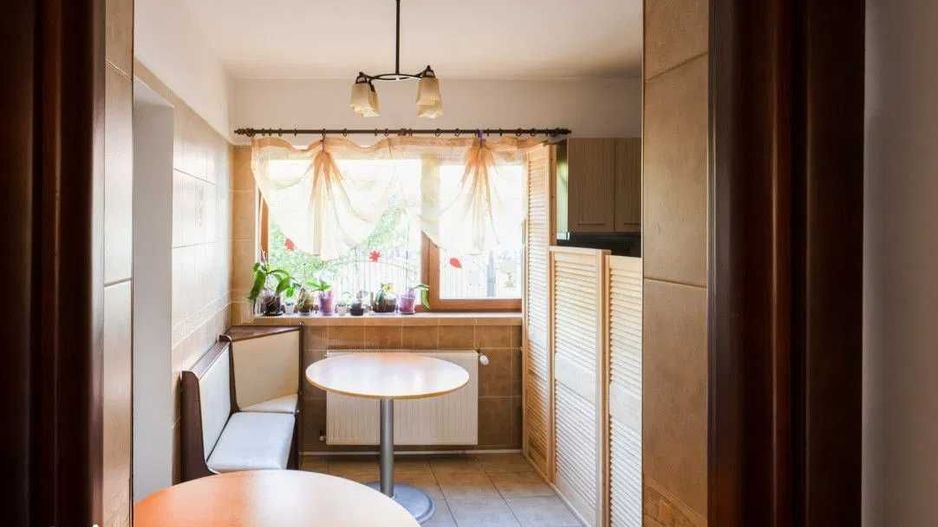 Ag BRASADAS închiriază vila 2 etaje zona CENTRALA 260mp. - Poză 6