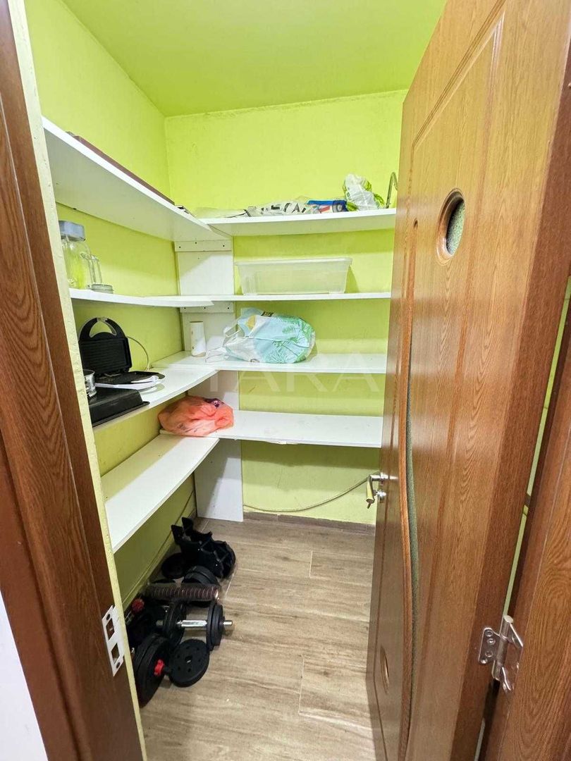 Apartament cu 2 camere, parcare inclusă, zona VIVO. - Poză 4