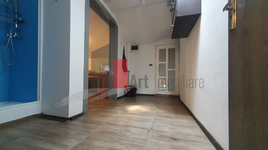 Mansarda 2 camere Foisorul de Foc - Poză 2