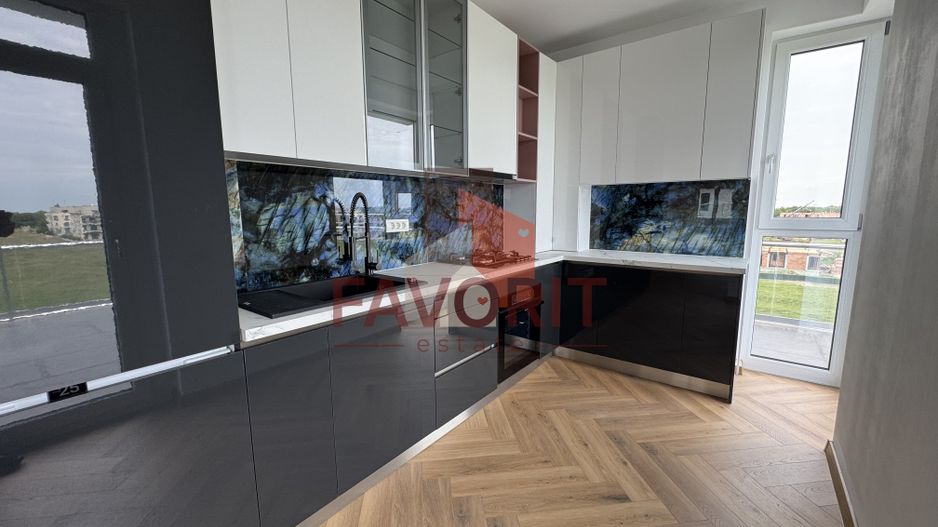 Penthouse cu terasa 70mp si 2 locuri de parcare in zona Torontalului - Poză 1