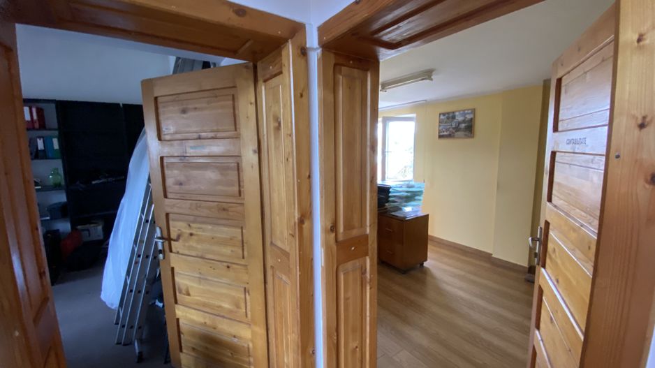 Spațiu de birouri de închiriat | Etaj 1 | 300 mp utili | 12 Locuri parcare - Poză 2