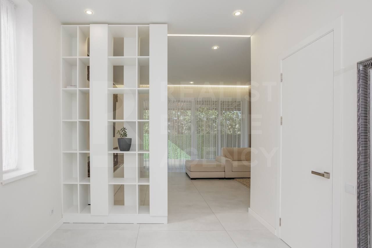 Vânzare, casă modernă 2 nivele, 200 mp + 5 ari șos. Hîncești, Centru - Poză 16