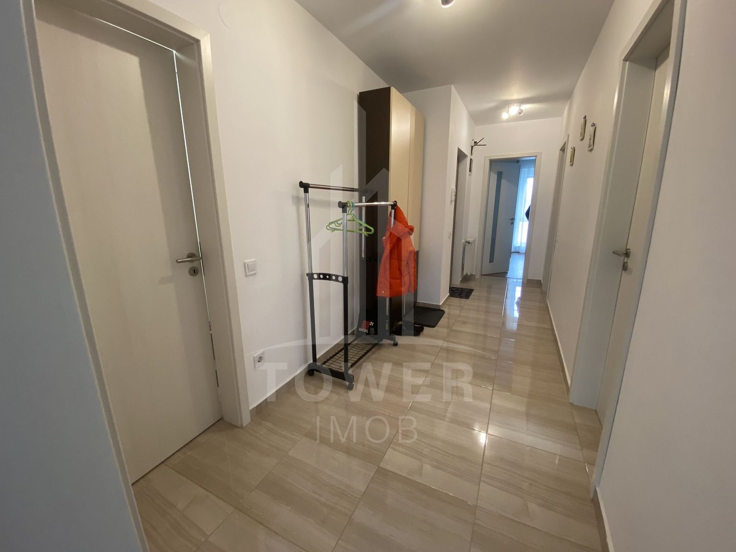 Apartament spațios de 2 camere la vilă – Confort și intimitate lângă Sub Arini - Poză 18