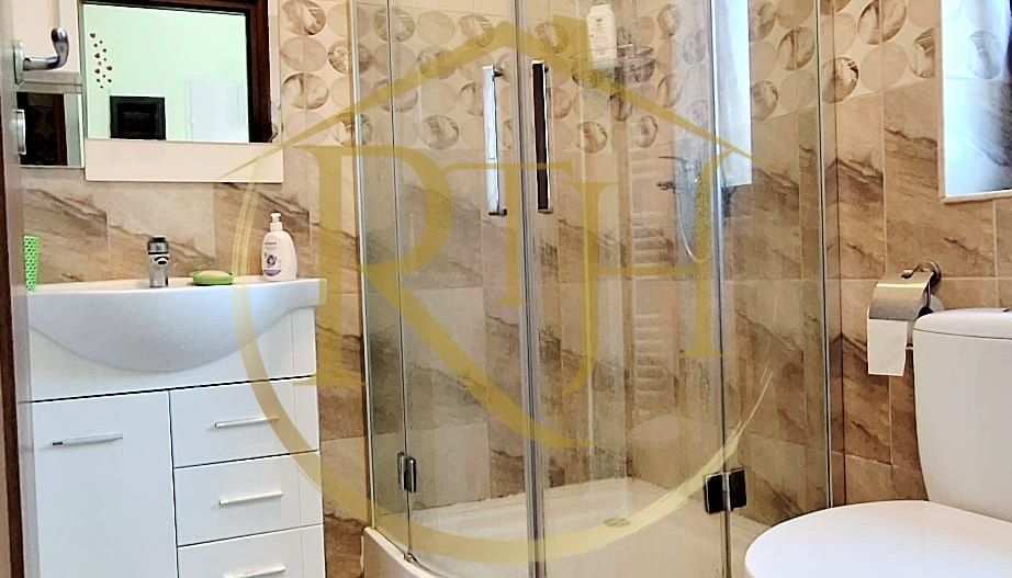 Oferim spre inchiriere, Casa-Duplex cu 4 camere in Dumbravita aproape de Lidl - Poză 9