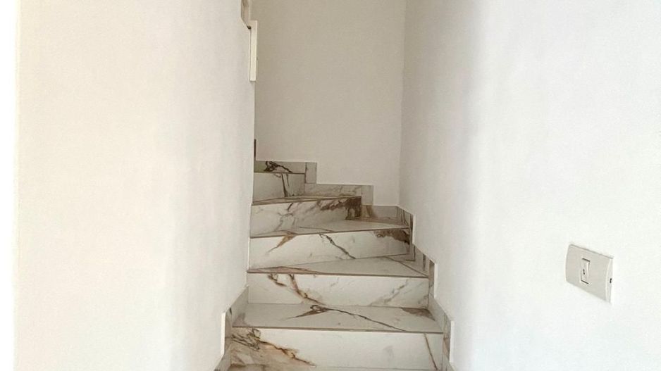 Duplex -4 camere - toate utilitatile - Sag - Poză 8