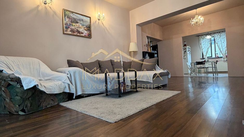 Vila spatioasa cu vedere spre lac Corbeanca - Poză 14