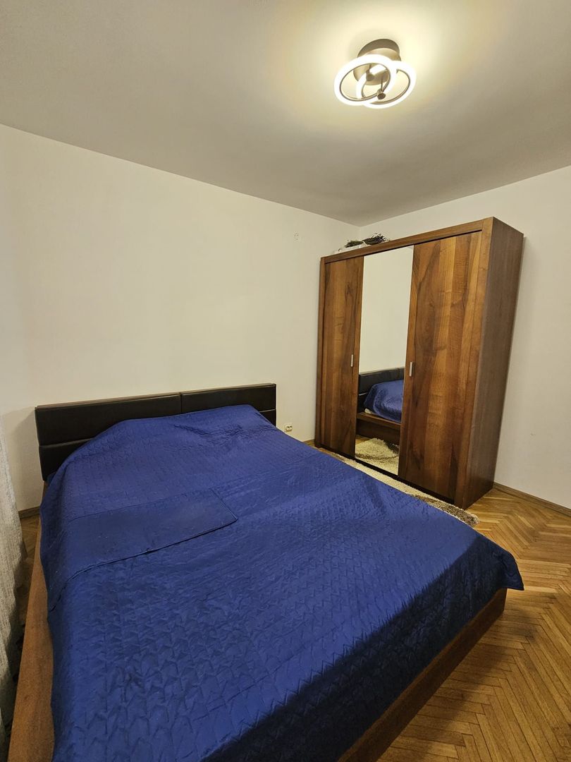 Apartament 3 camere- Rovine, Piata Garii - Poză 2
