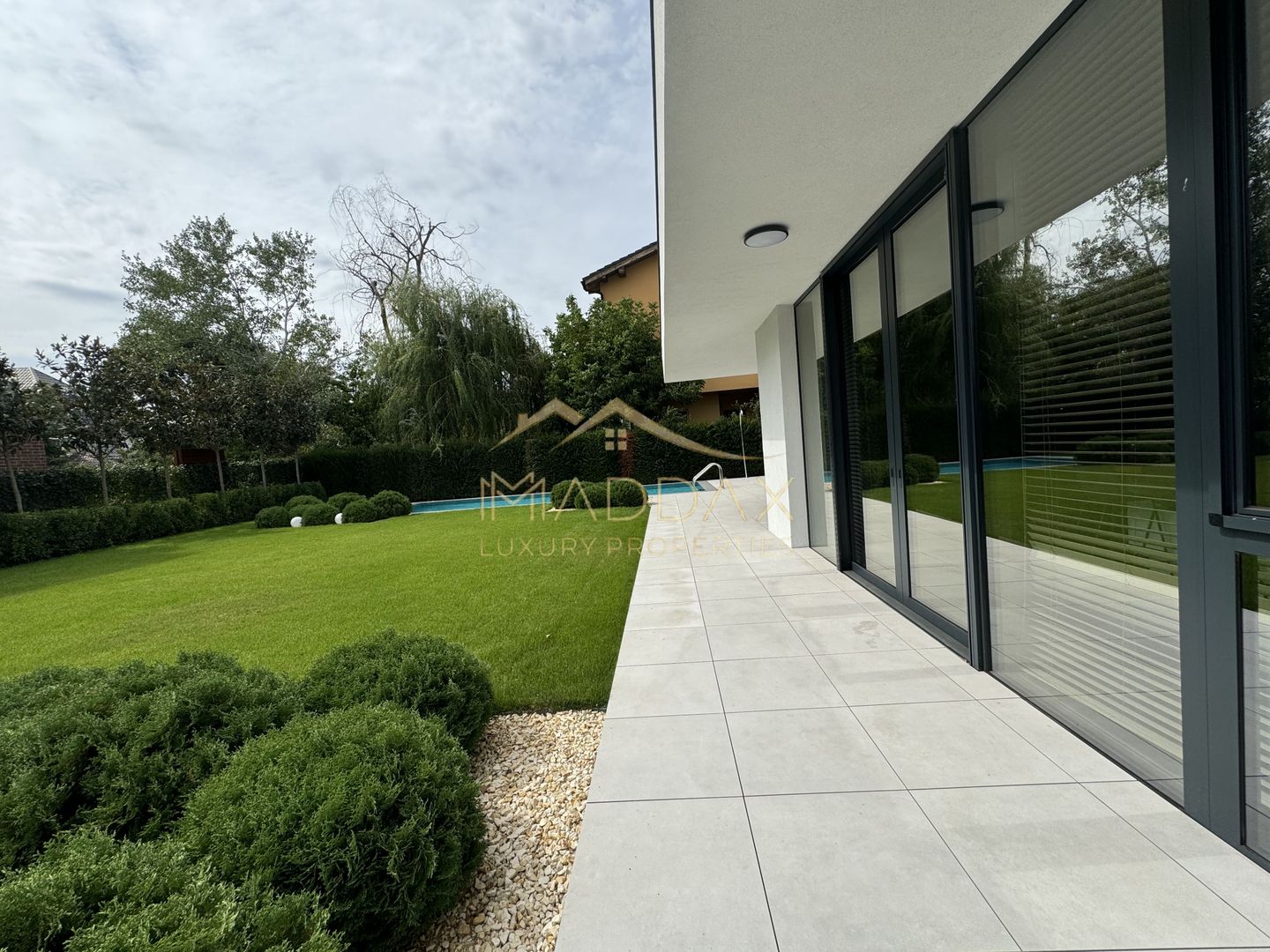 Vila LUX _6 camere_Piscina***1113 mp//Padurea Baneasa//Pipera - Poză 23