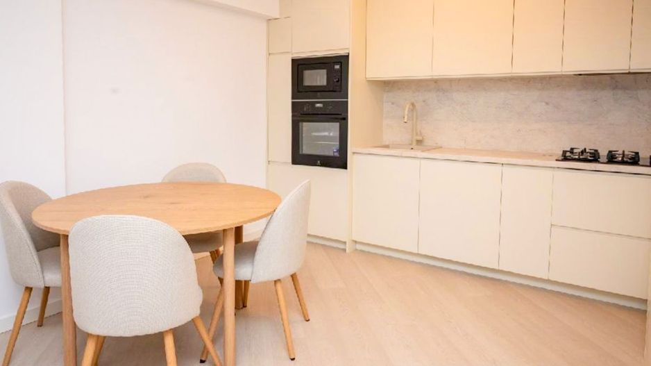 Închiriere apartament 3 camere, 79 mp | Cortina North - Poză 4