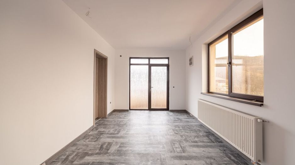 Casă spațioasă P+1+M – Izvorani, Ștefănești | Ideală pentru 2 familii! - Poză 15