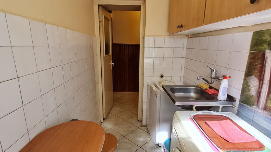 Apartament modest în zona Dacia - Poză 6