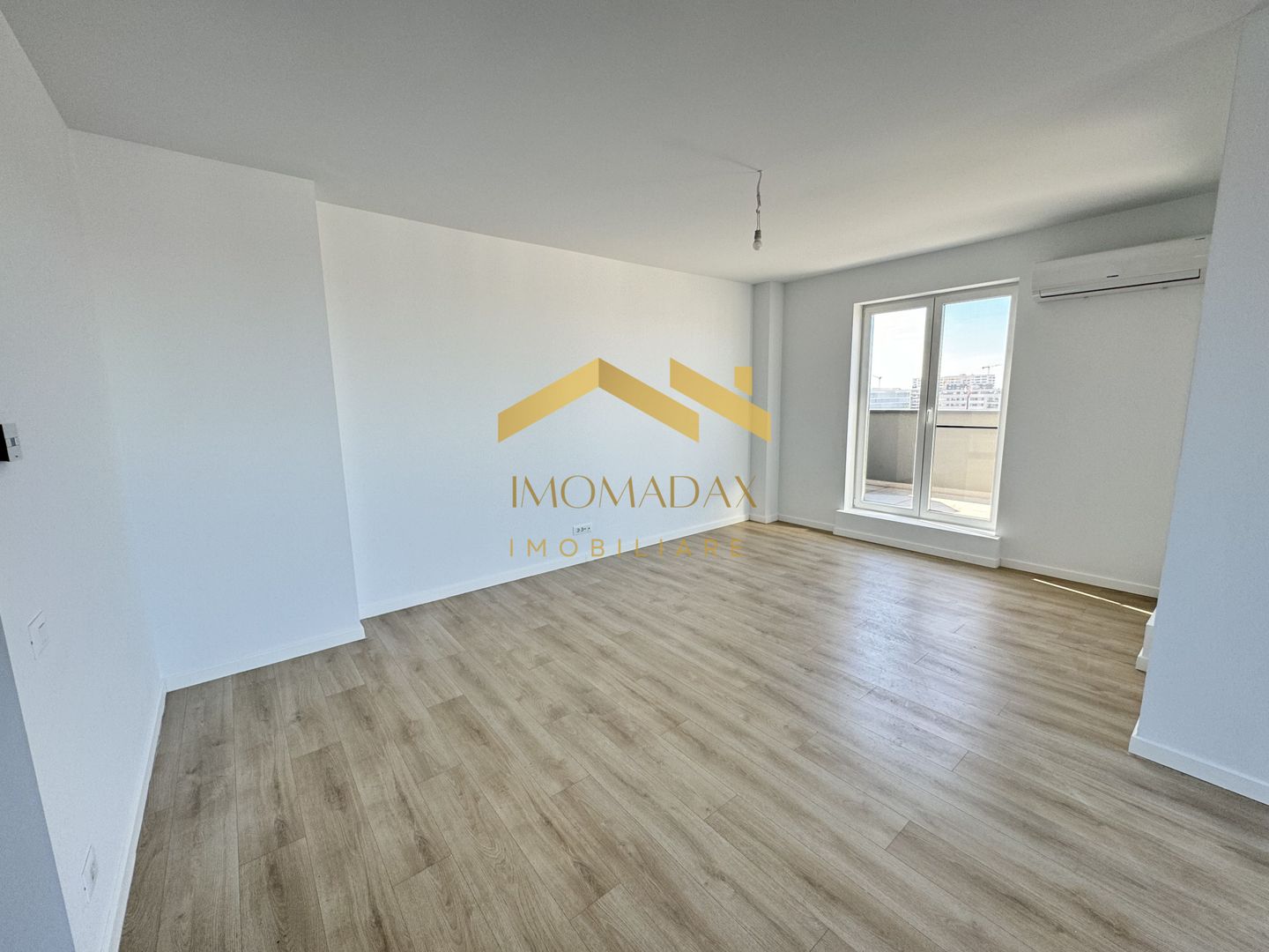 Aradului- Penthouse-Comision 0 - Poză 3