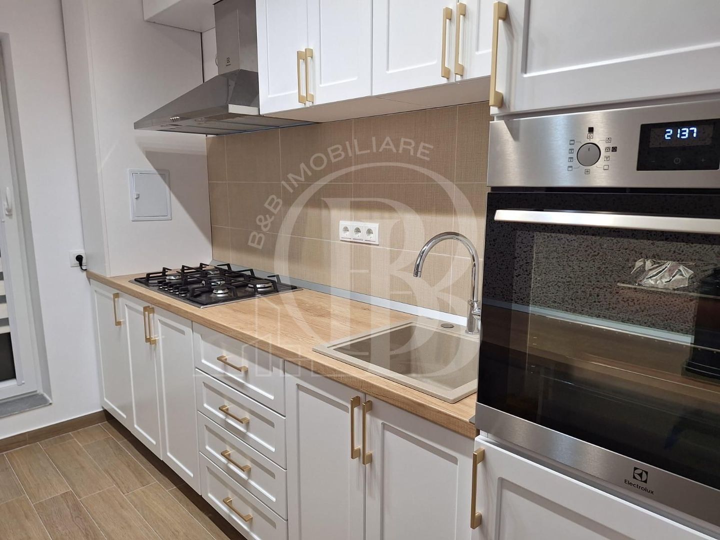 Apartament 3 camere decomandat-2 Bai-Titan-Pallady-Mobilat - Poză 5