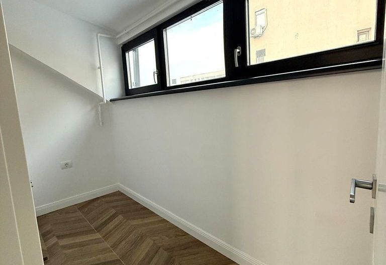 APARTAMENNT MANSARDA  BLOC NOU ZONA DOMENI - Poză 8
