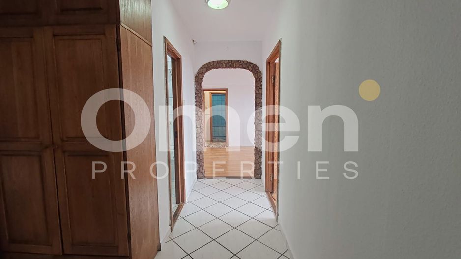 Apartament cu 3 camere de vânzare | Zonă Centrală - Poză 2