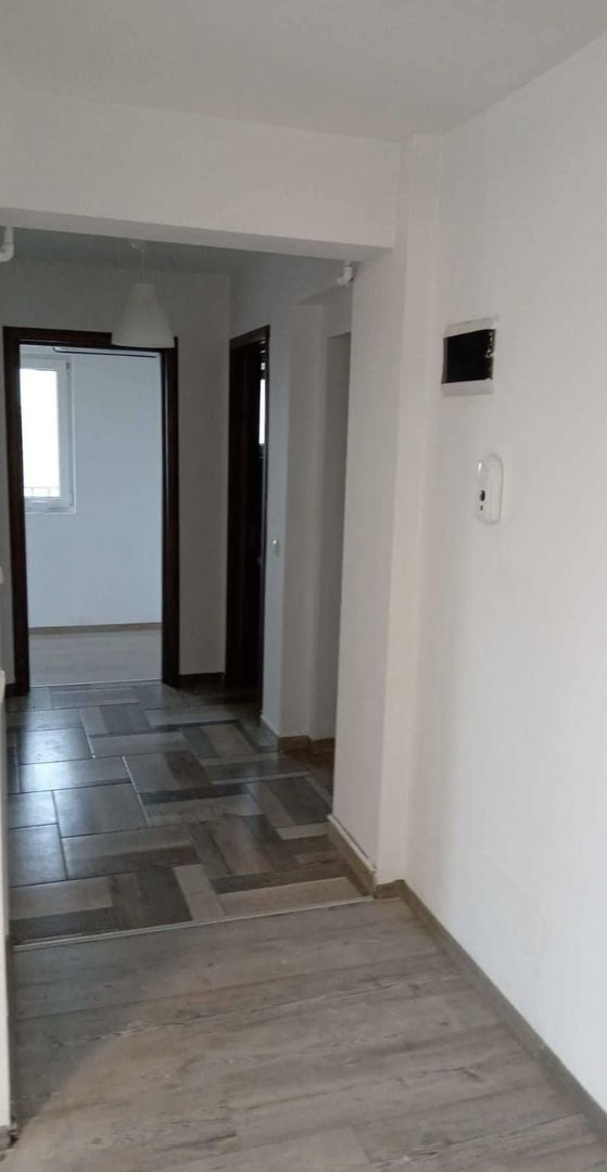 OTOPENI,  APARTAMENT 2 CAMERE - Poză 3