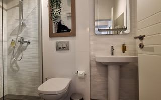 Apartament mobilat si utilat cu 1 loc de parcare - Poză 12