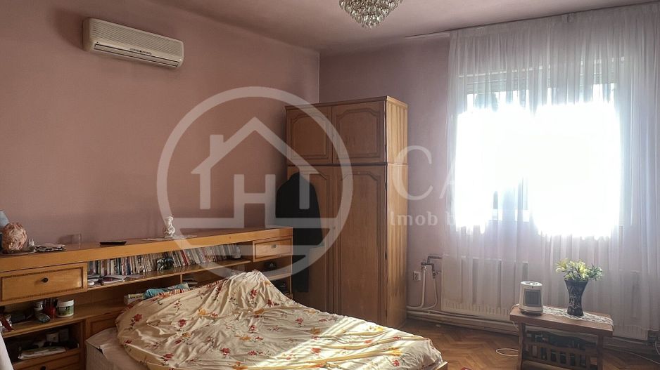 Casa cu 5 camere de inchiriat zona Centrala Oradea - Poză 9