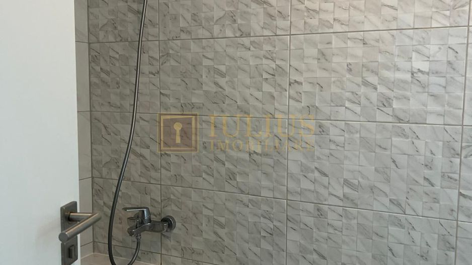 2 camere, vedere spre Bega-apartament deosebit , centrala proprie - Poză 9