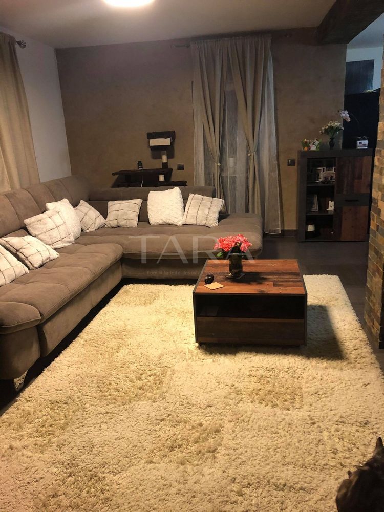 Casă individuală cu terase, curte generoasă și garaj – Floresti. - Poză 1