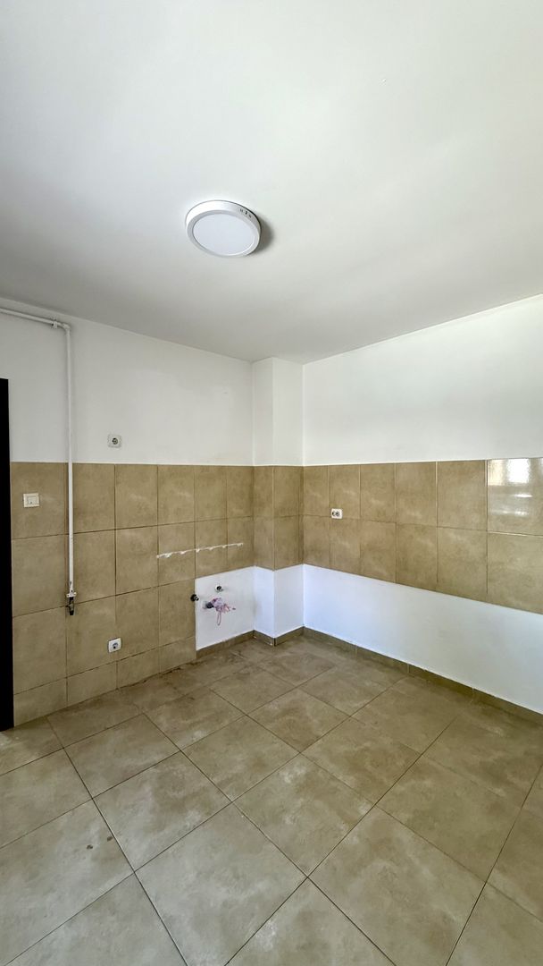 IMOBIL CU MULTIPLE DESTINATII - Poză 6