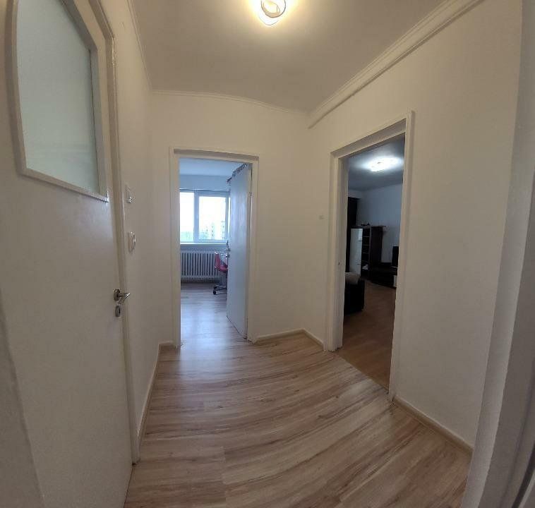 Apartament spatios, 3 camere Titan - Poză 6