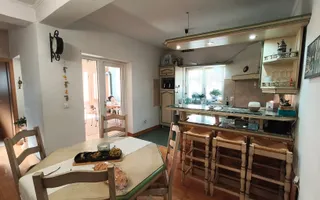 Casă individuală spațioasă cu garaj și curte generoasă – Ghiroda - Poză 44