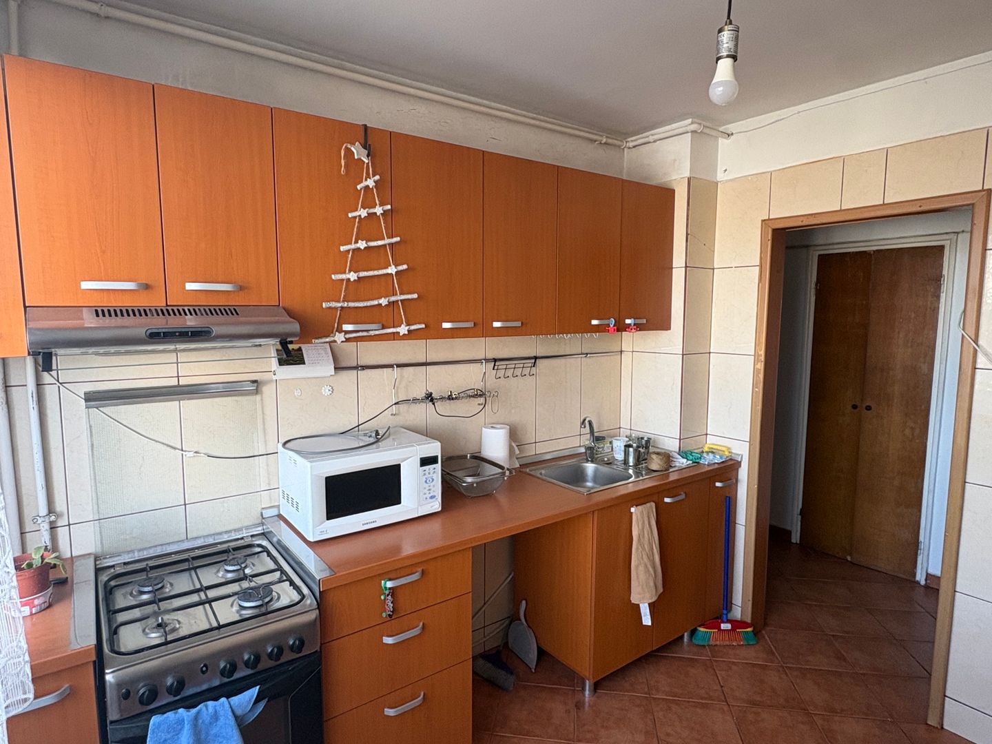 Apartament cu 3 camere - Centrala - Auchan Titan - Metrou 1 Decembrie - Poză 4