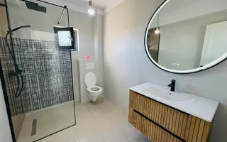 Casa individuală , 4 camere , 3 băi , 135 mp utili ! - Poză 14