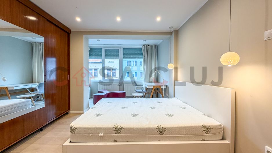 2 camere, cu vedere la Piata Mihai Viteazul! - Poză 2